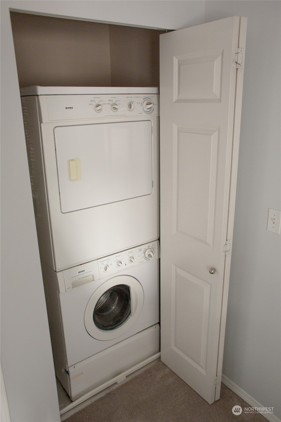 6905 Rainier Drive, Unit 2B Everett, WA 98203 - Photo 13 of 15