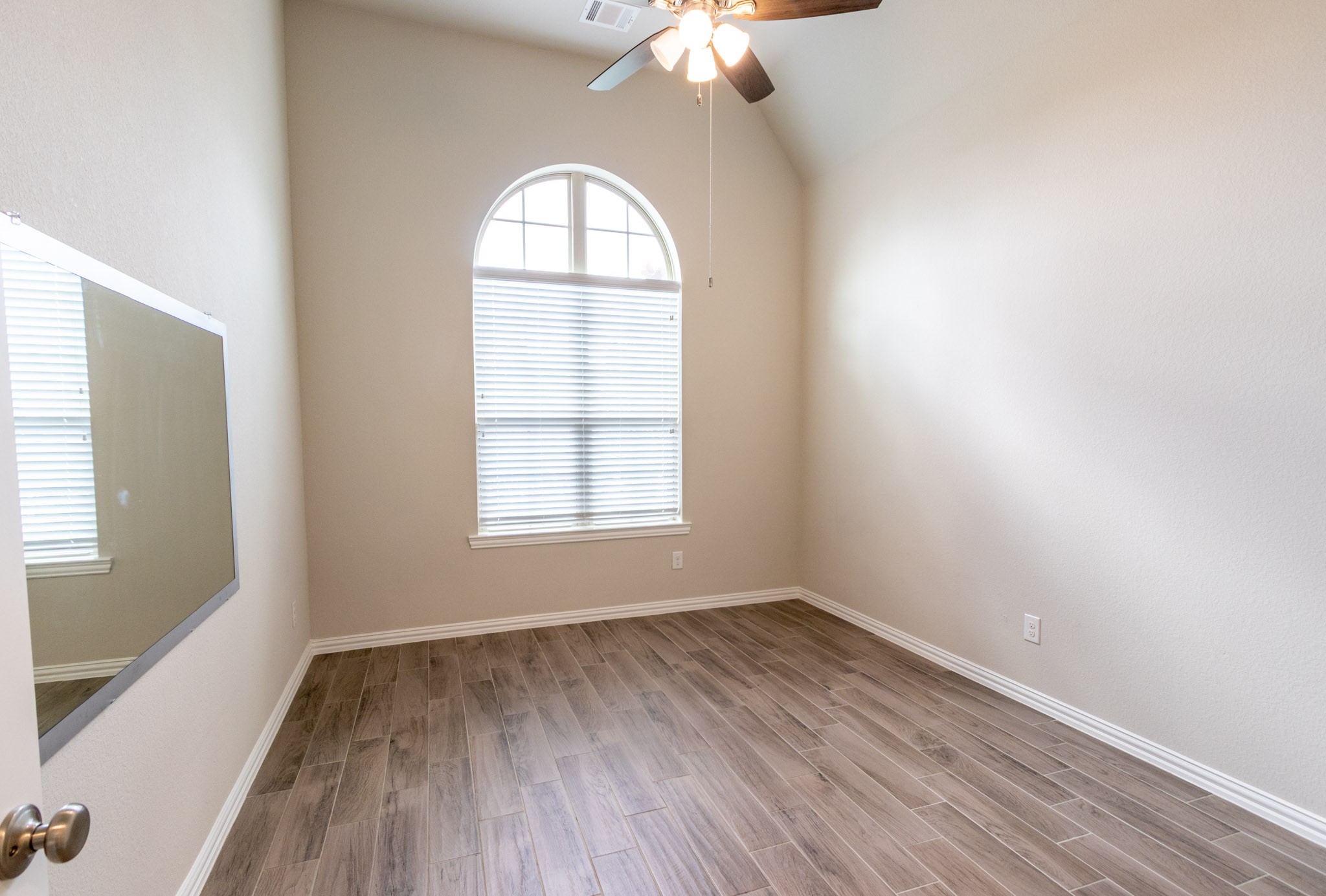 2831 Maple Oak Lane Manvel, TX 77578 - Photo 9 of 50 Office Space or Workout Room