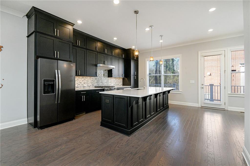 629 Brennan Drive Decatur, GA 30033 - Photo 7 of 41