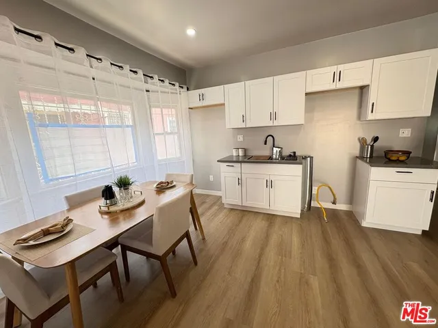 $5,000 | 2526 West 21st Street, Los Angeles, CA 90018