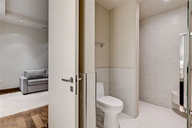 $10,000 | 3750 South Las Vegas Boulevard, Unit 3006, Las Vegas, NV 89158