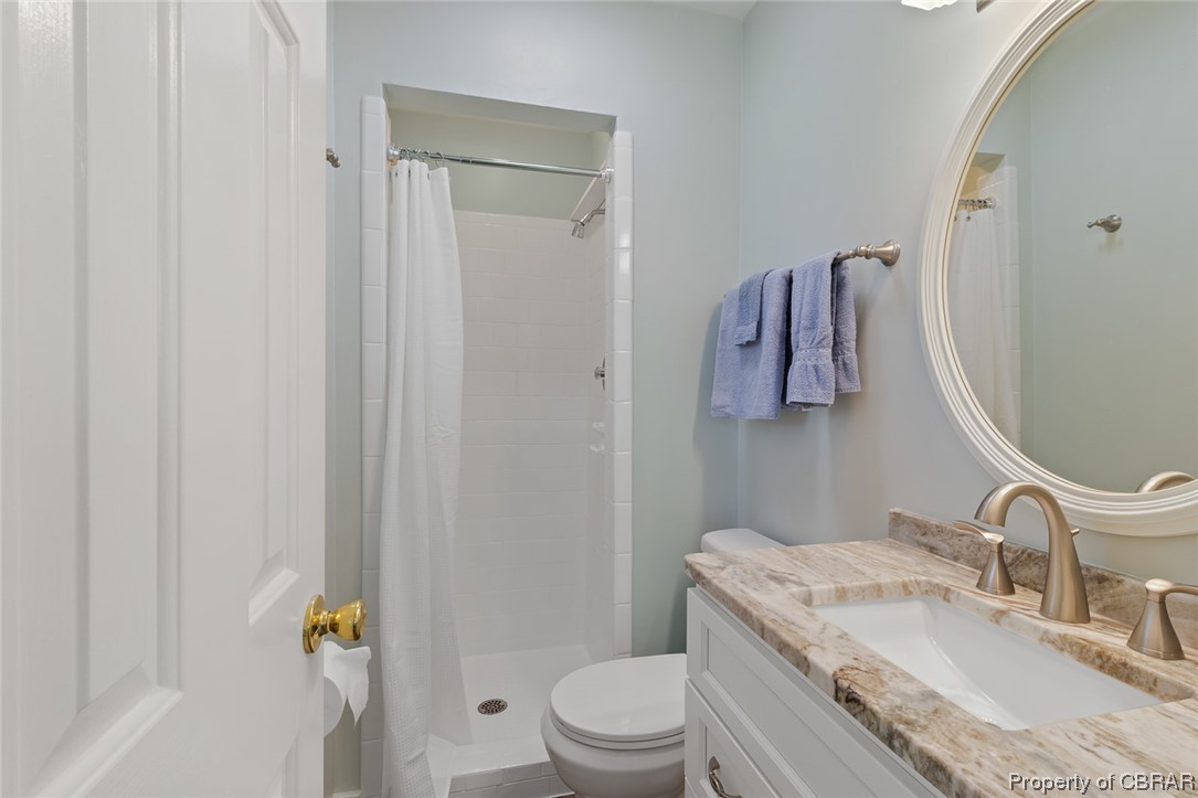 433 Long Point Lane Topping, VA 23169 - Photo 29 of 44 Primary bathroom