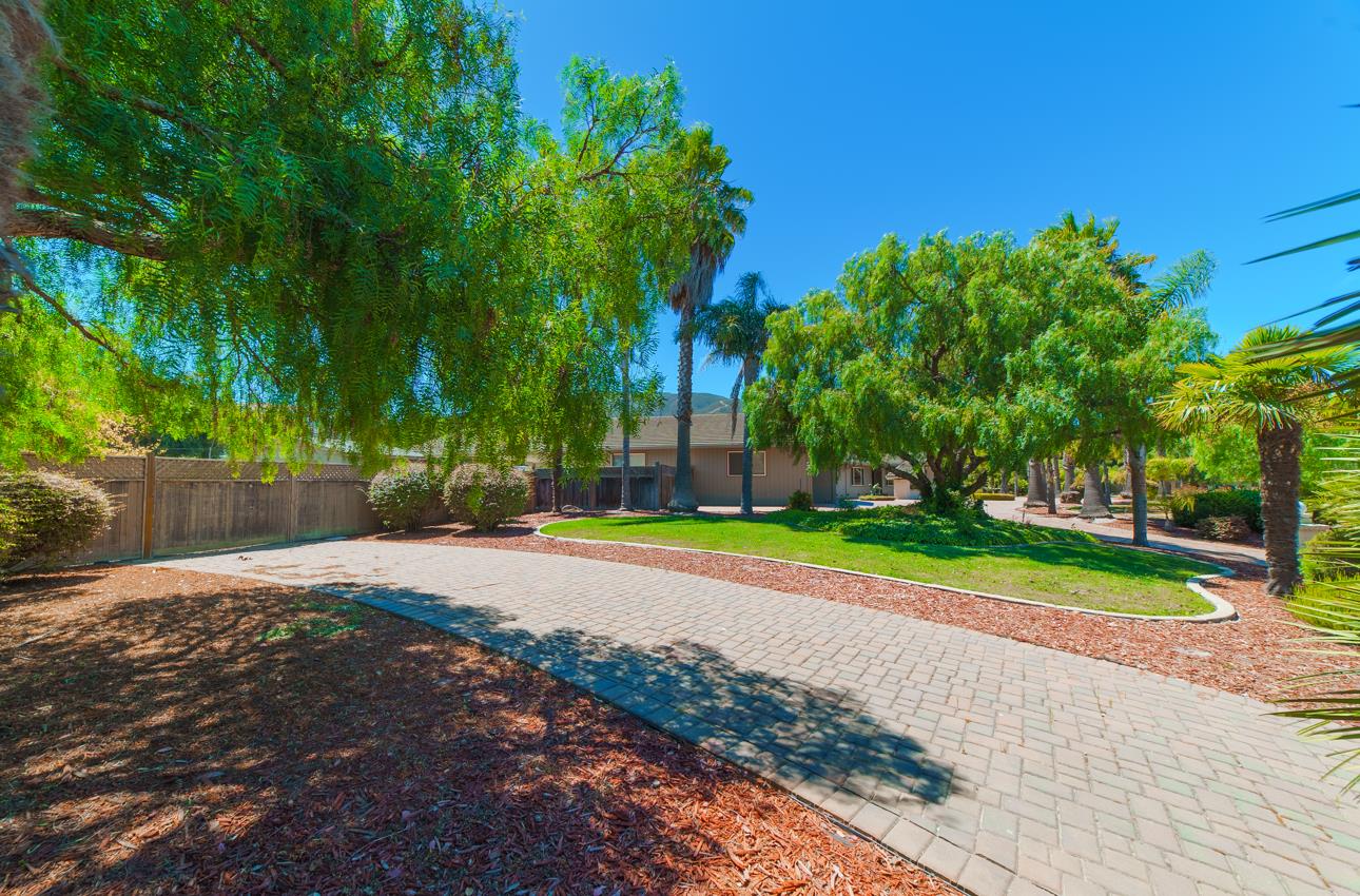 22125 Ranchito Drive Salinas, CA 93908 - Photo 12 of 66