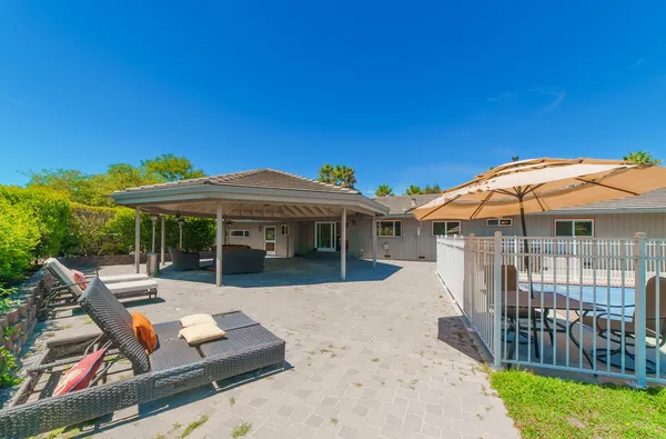 $1,999,990 | 22125 Ranchito Drive, Salinas, CA 93908