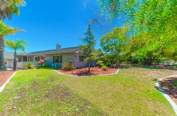 $1,999,990 | 22125 Ranchito Drive, Salinas, CA 93908