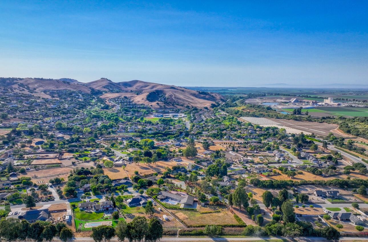 22125 Ranchito Drive Salinas, CA 93908 - Photo 10 of 80