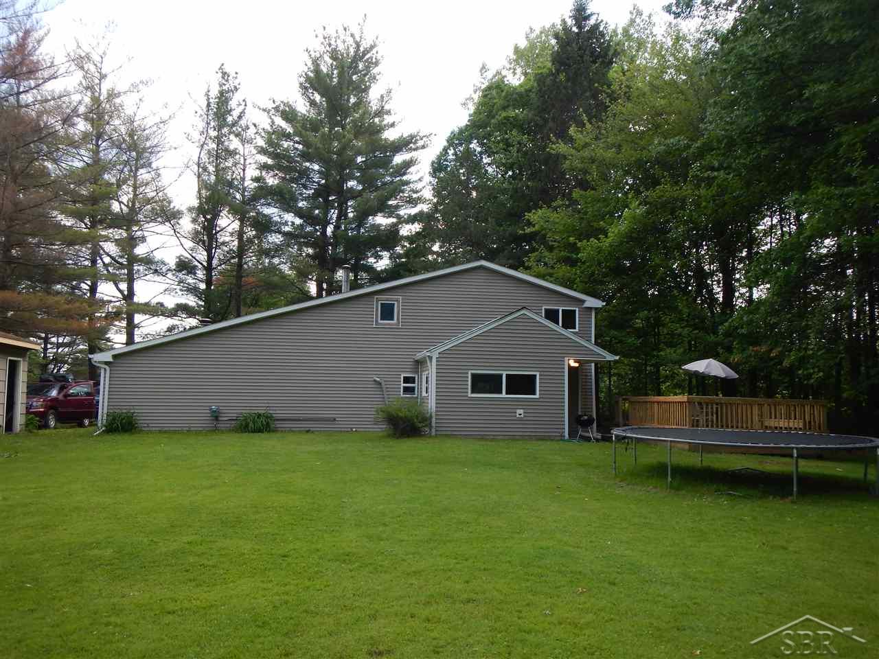 3755 Curtis Road Birch Run, MI 48415 - Photo 16 of 20 31246912-15.JPG