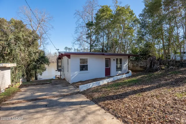 $200,000 | 199 Cherokee Drive, Jackson, GA 30233