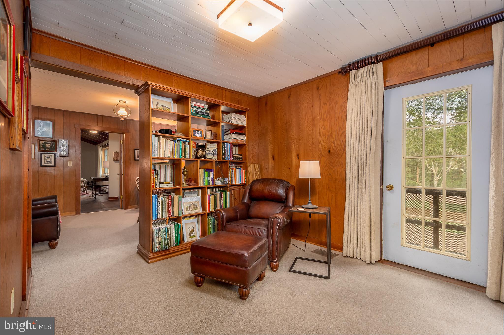 1157 Lakeford Road Terra Alta, WV 26764 - Photo 22 of 37 a living room with furniture