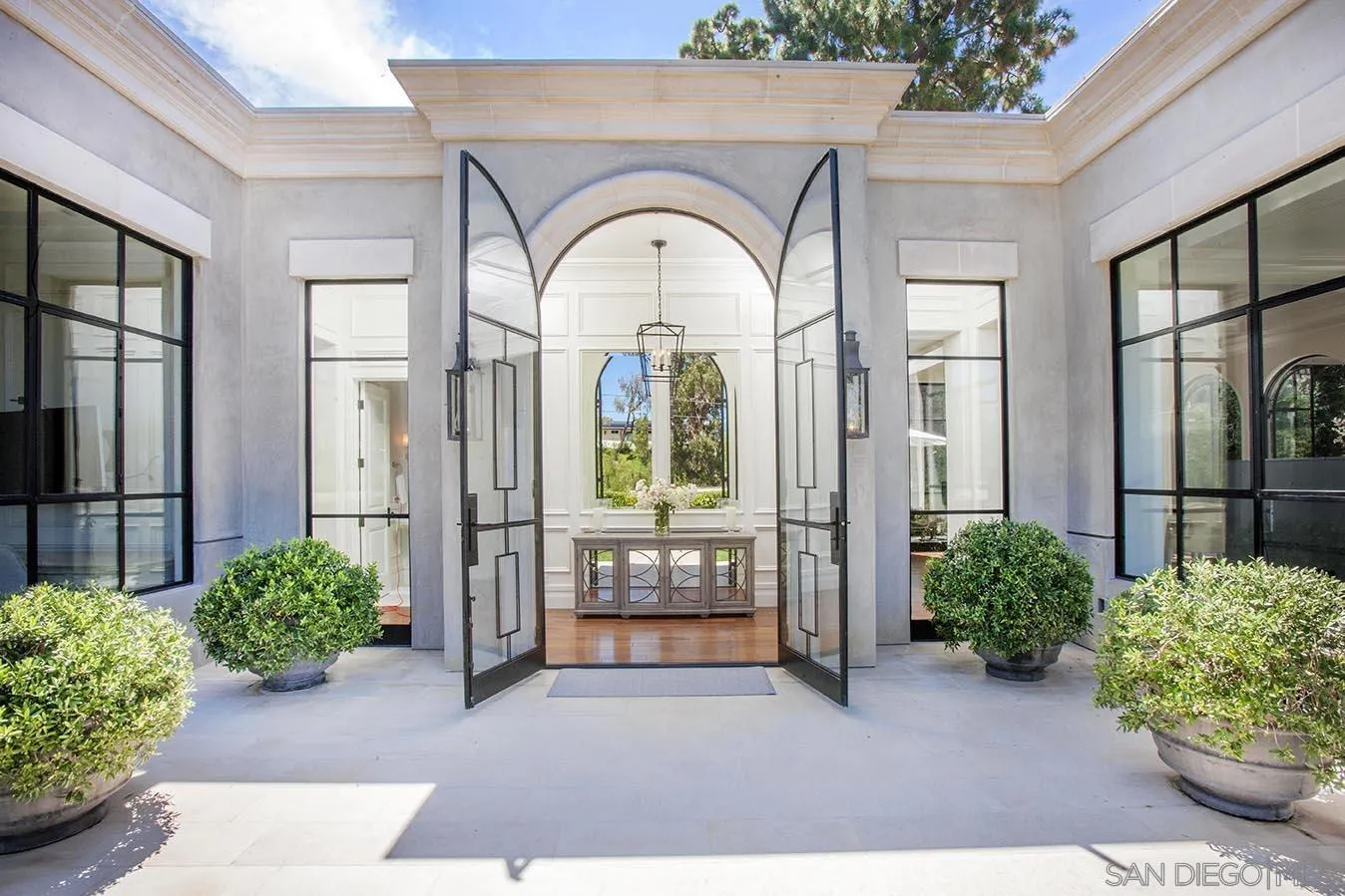 443 11th Street Del Mar, CA 92014 - Photo 2 of 33