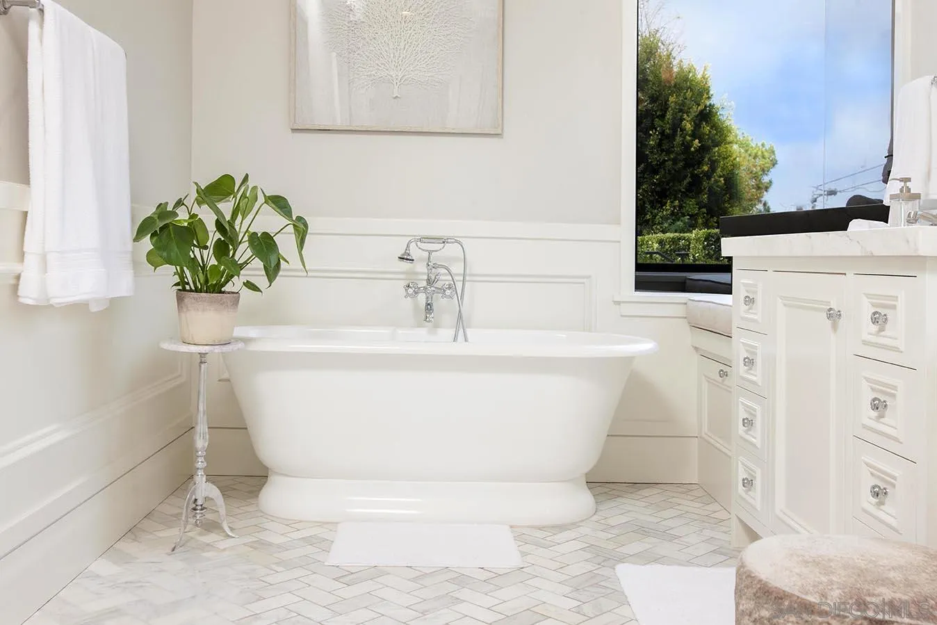 443 11th Street Del Mar, CA 92014 - Photo 23 of 33