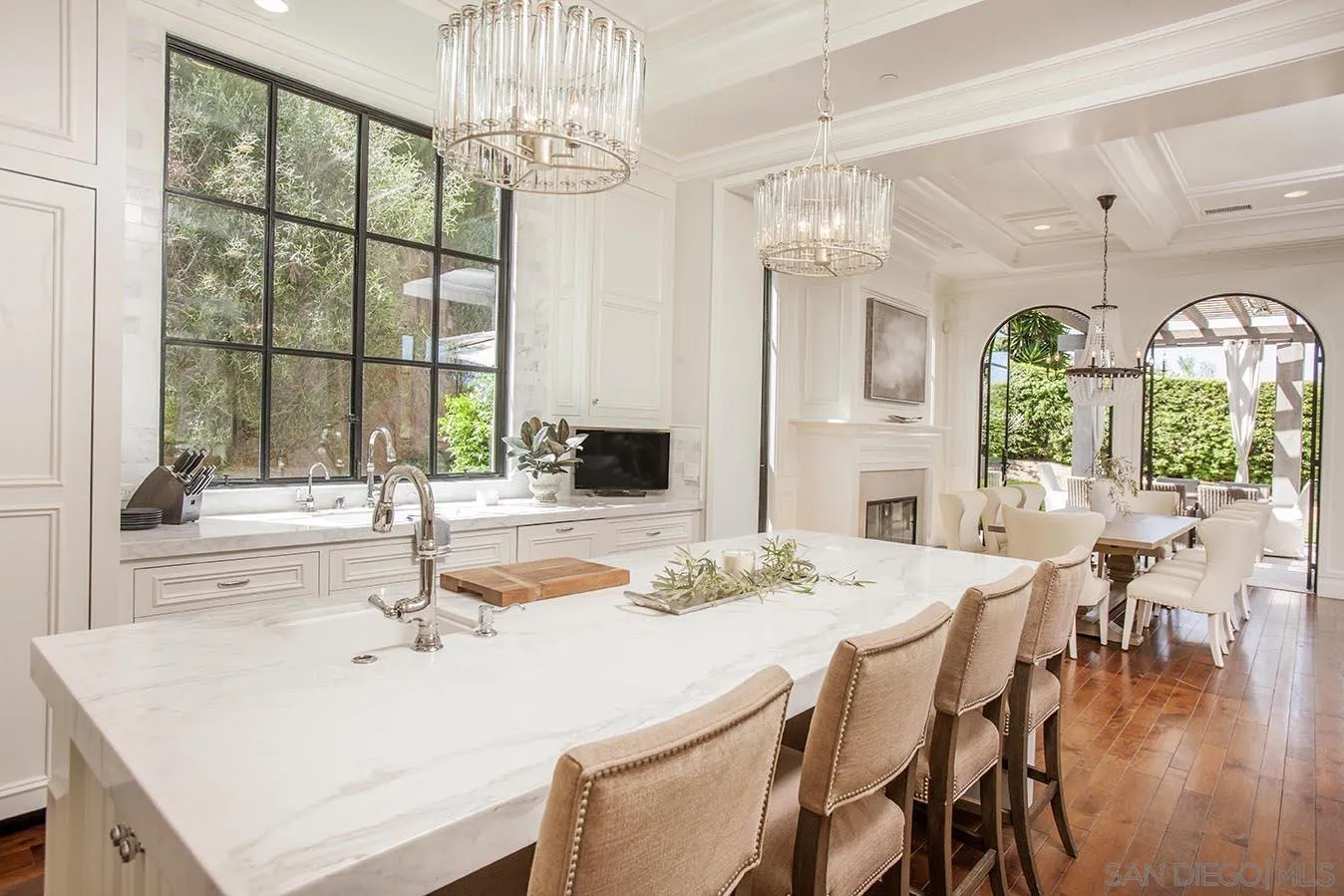 443 11th Street Del Mar, CA 92014 - Photo 3 of 33