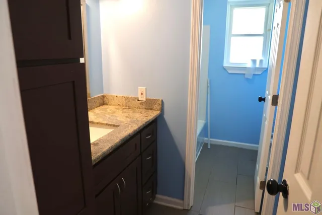 $1,600 | 10751 Carmel Drive, Baton Rouge, LA 70818