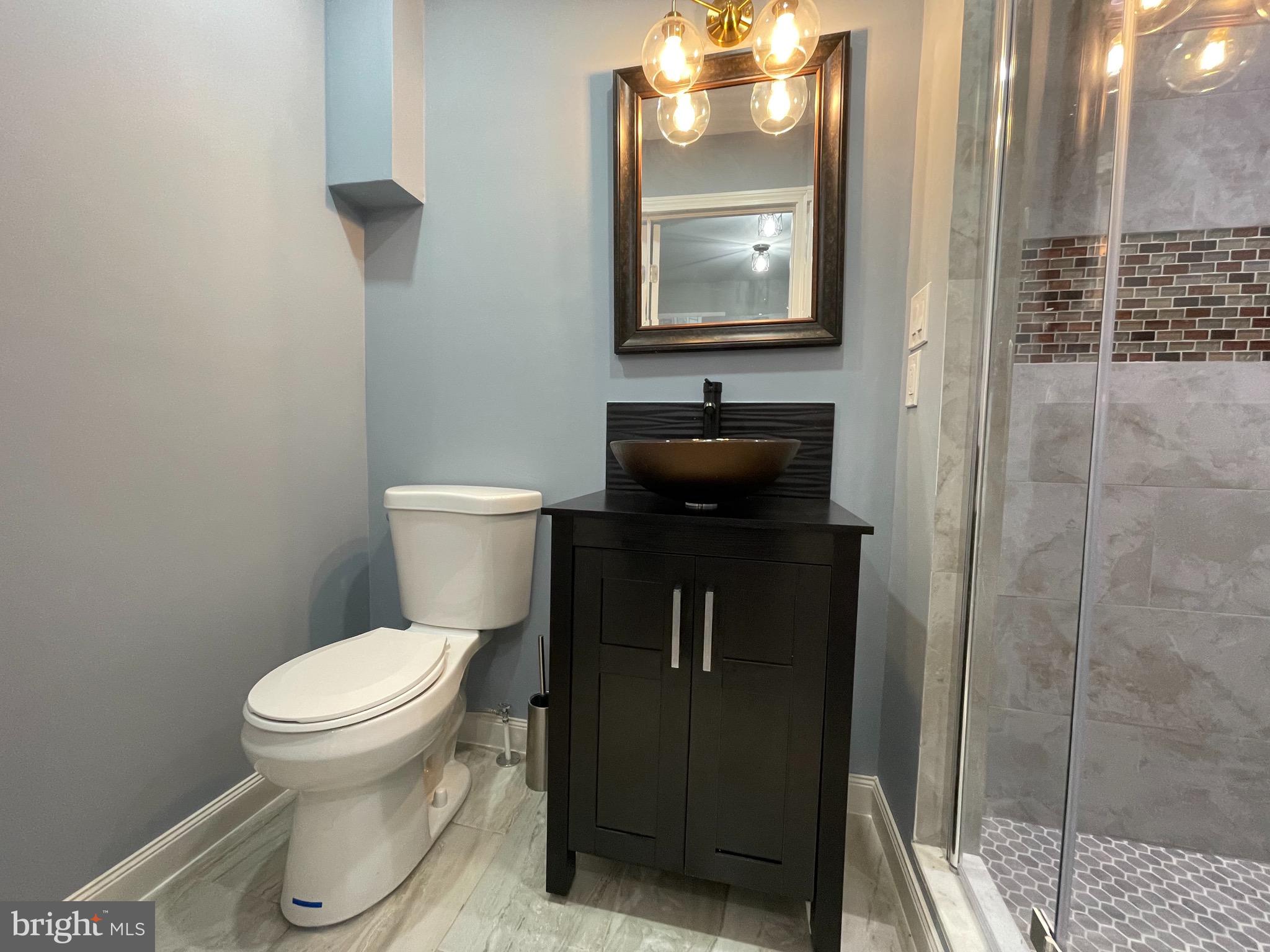 121 Rhodes Avenue Collingdale, PA 19023 - Photo 12 of 22 Gallery Image 12