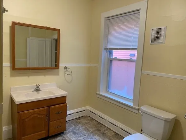 $1,635 | 50 Williams Street, Northampton, MA 01060