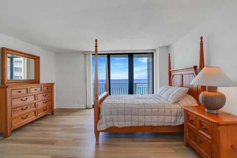 $1,149,000 | 3000 North Ocean Drive, Unit 25C, Singer Island, FL 33404