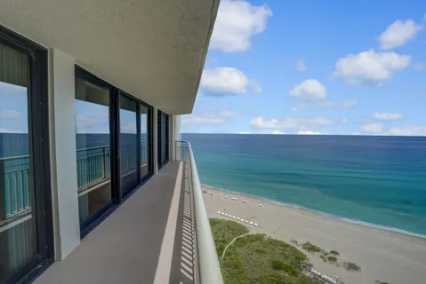 $1,149,000 | 3000 North Ocean Drive, Unit 25C, Singer Island, FL 33404