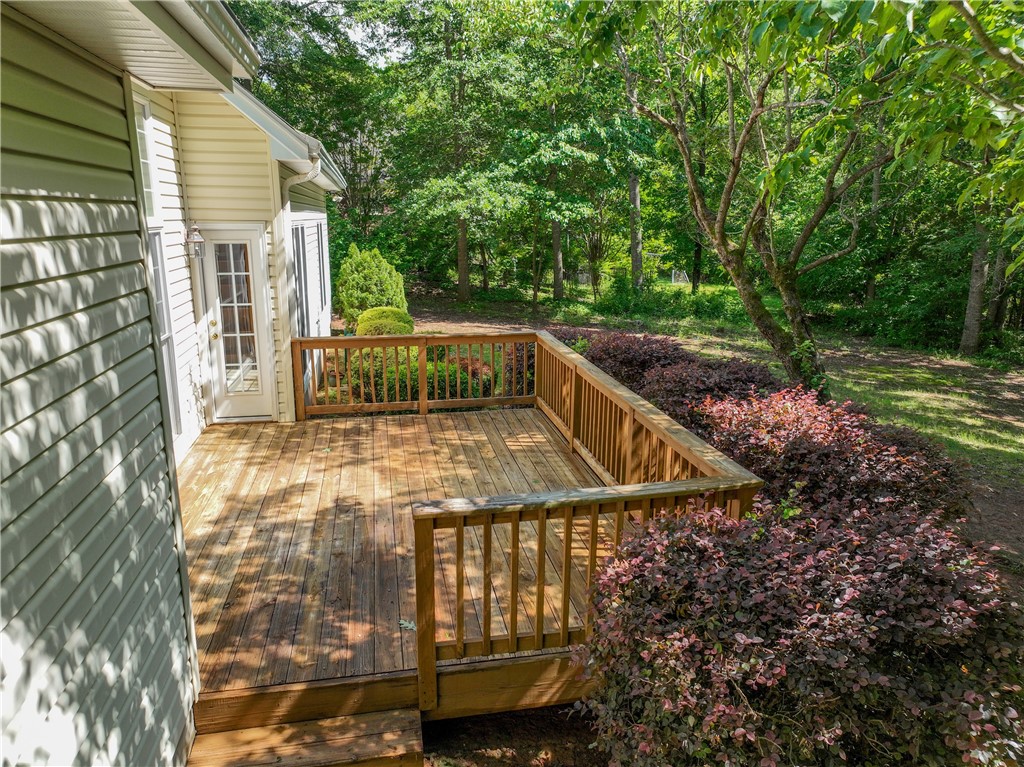 108 Winterbrook Circle Seneca, SC 29678 - Photo 32 of 38