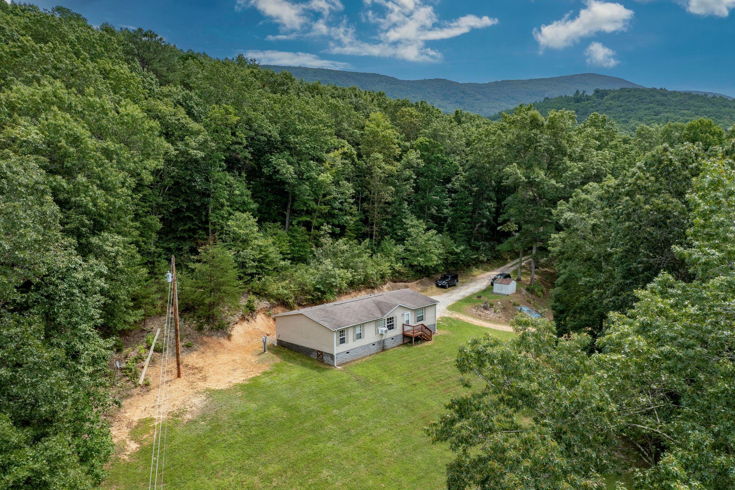 4 25 Lost Spring Ln