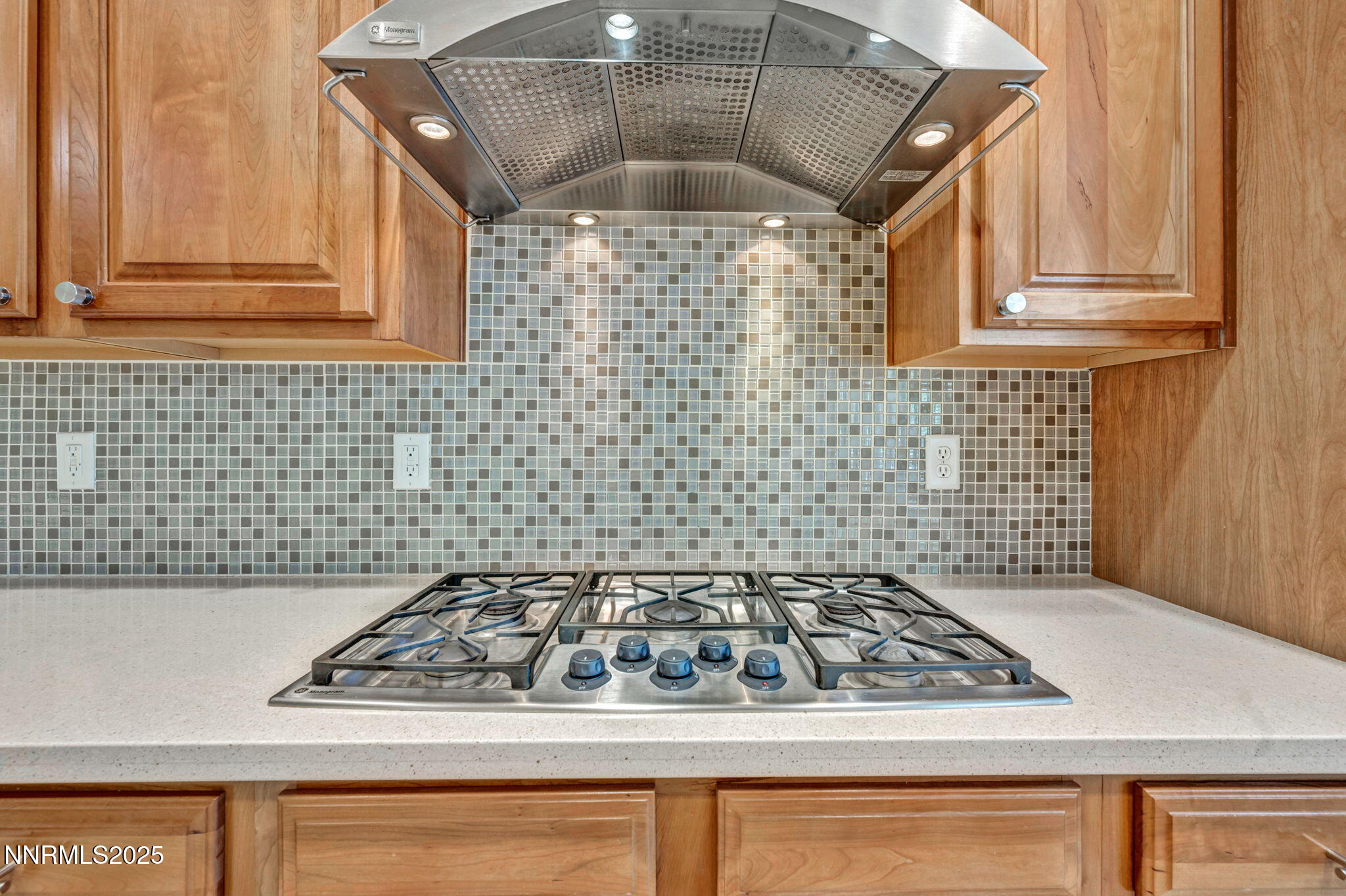 9900 Wilbur May Parkway, Unit 2801 Reno, NV 89521 - Photo 17 of 67 a stove top oven sitting inside of a kitchen