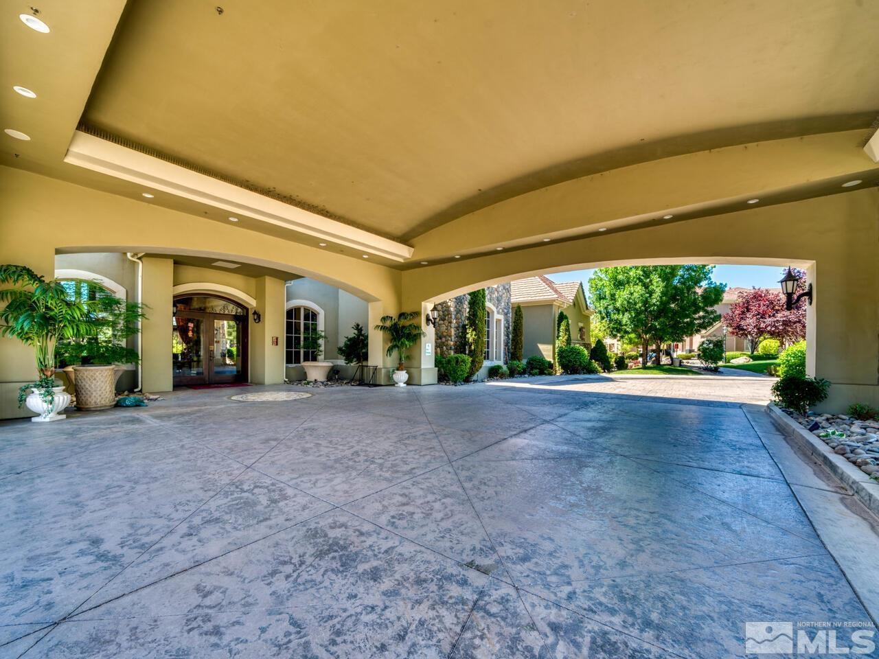 9900 Wilbur May Parkway, Unit 2801 Reno, NV 89521 - Photo 57 of 67 a view of a big room with potted plants