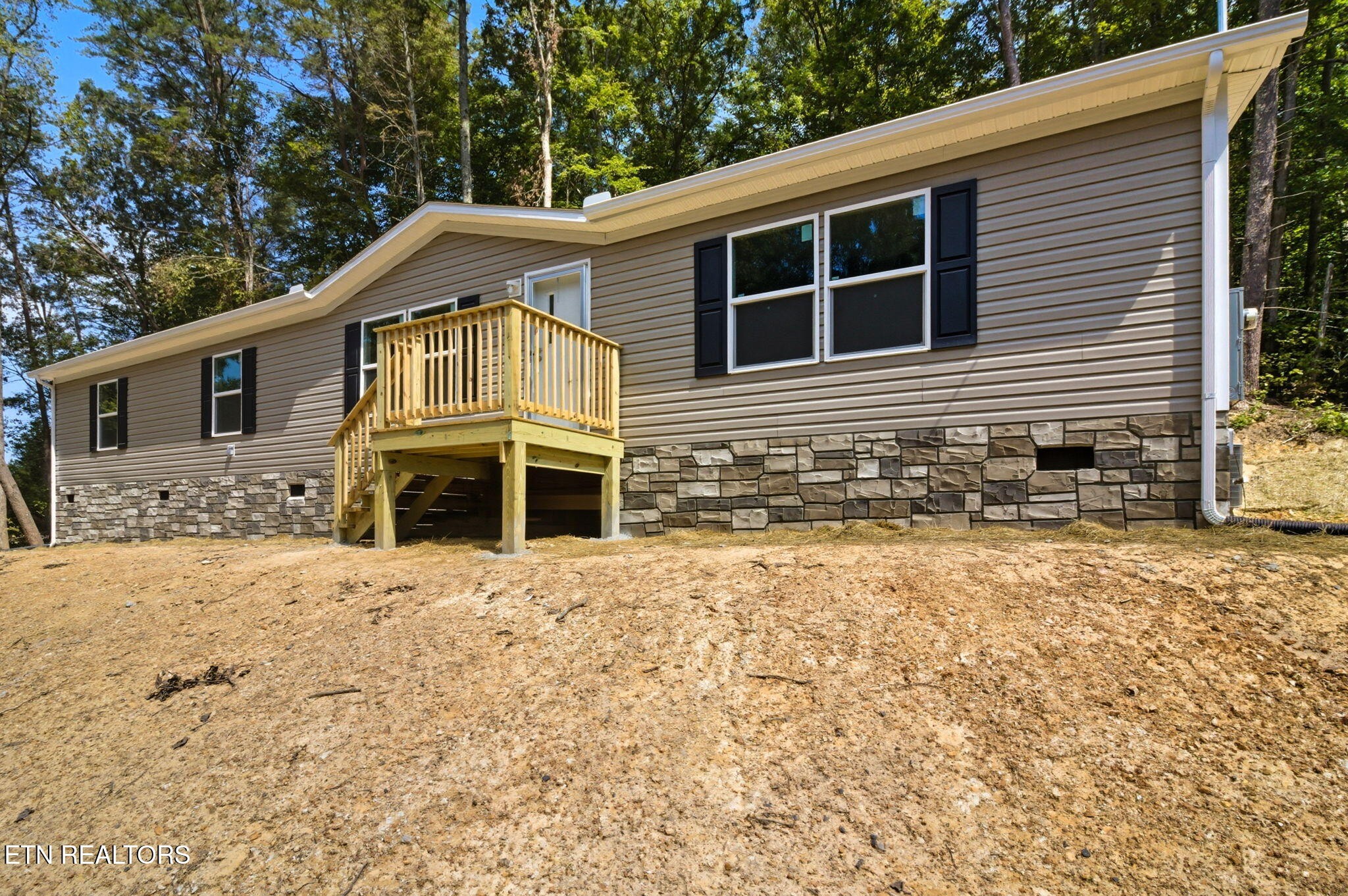 208 Deerfoot Road Cosby, TN 37722 - Photo 3 of 23 Gallery Image 3