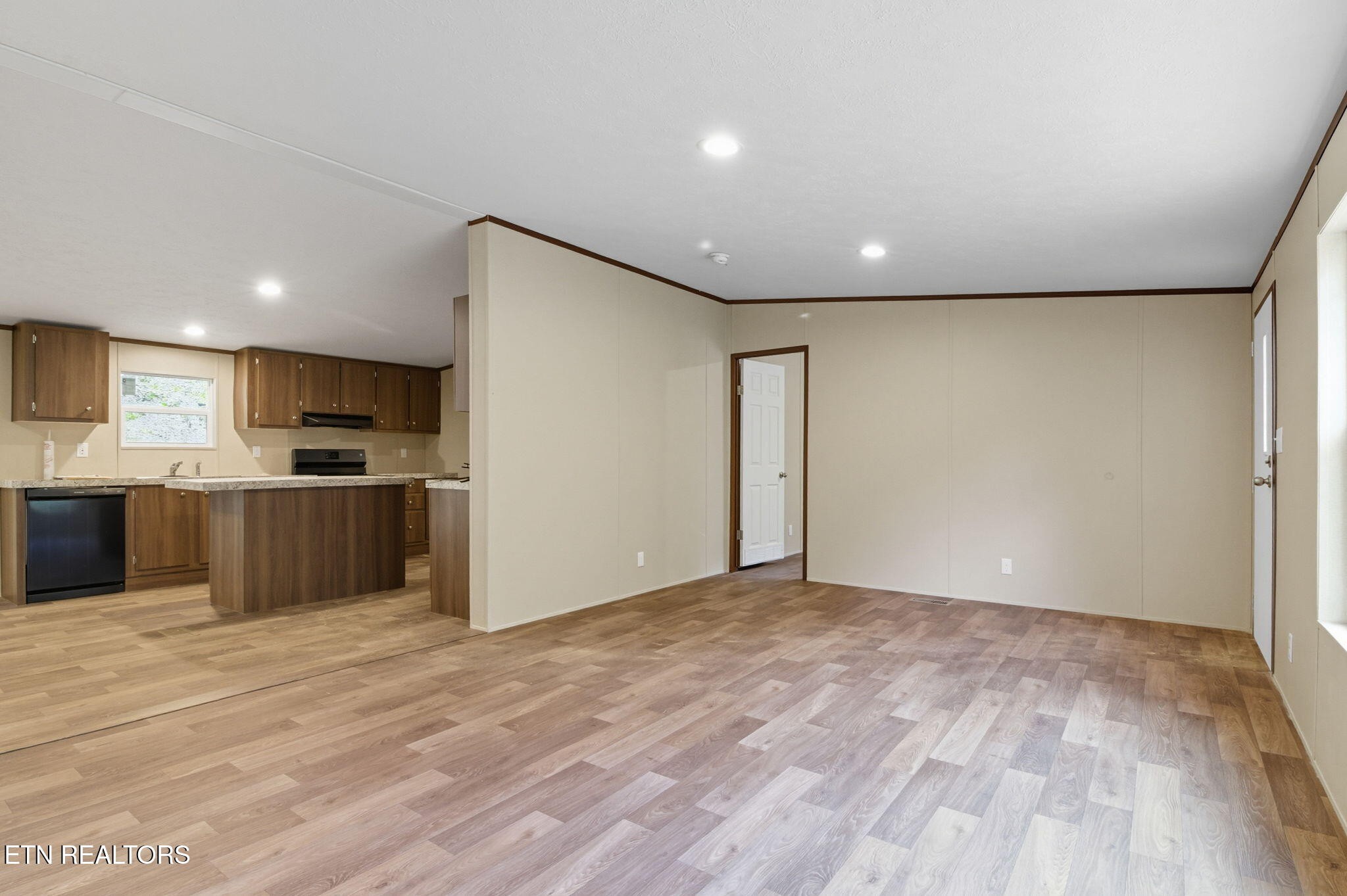 208 Deerfoot Road Cosby, TN 37722 - Photo 9 of 23 Gallery Image 9