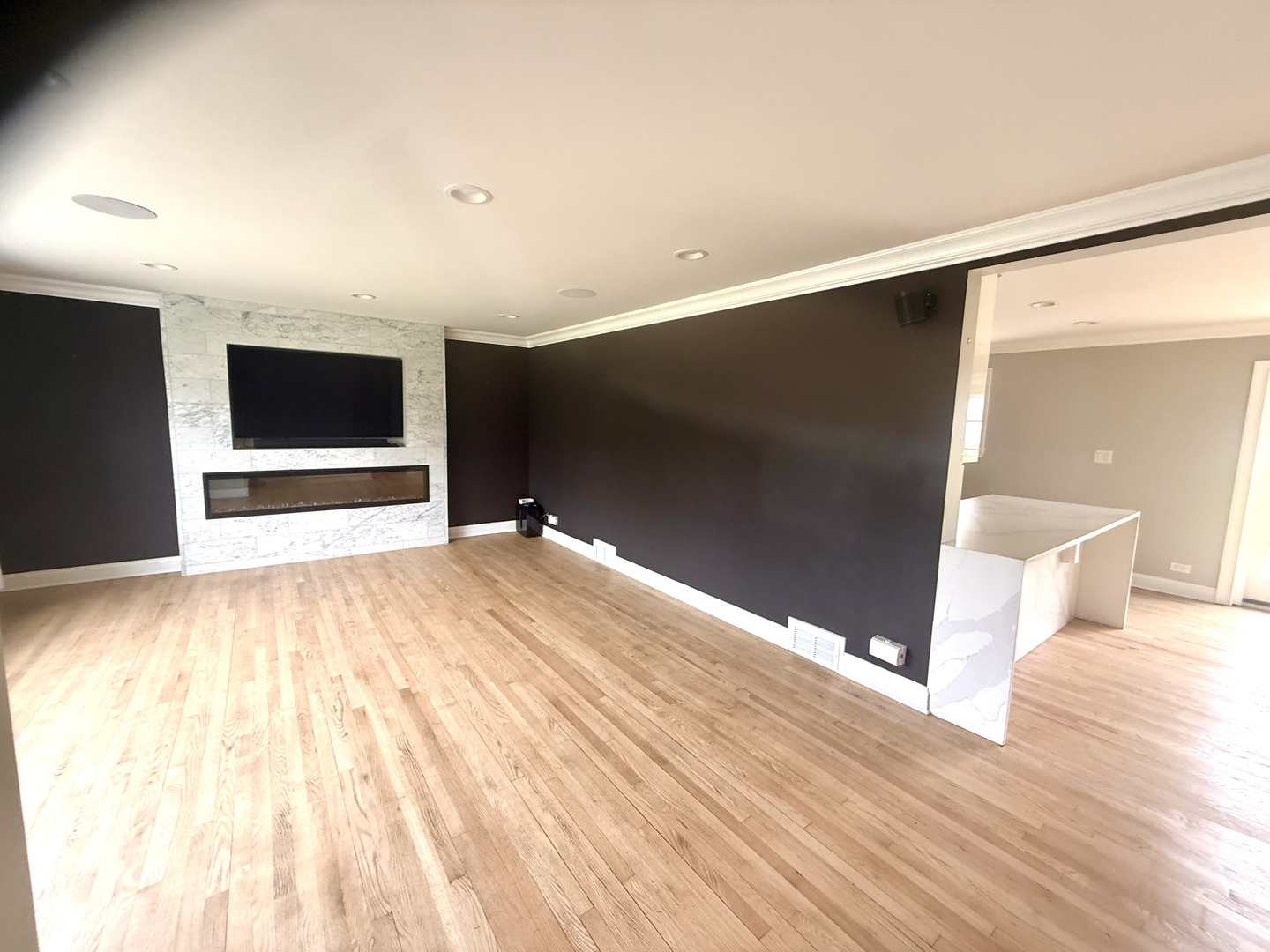 2055 Walnut Circle Northbrook, IL 60062 - Photo 3 of 31