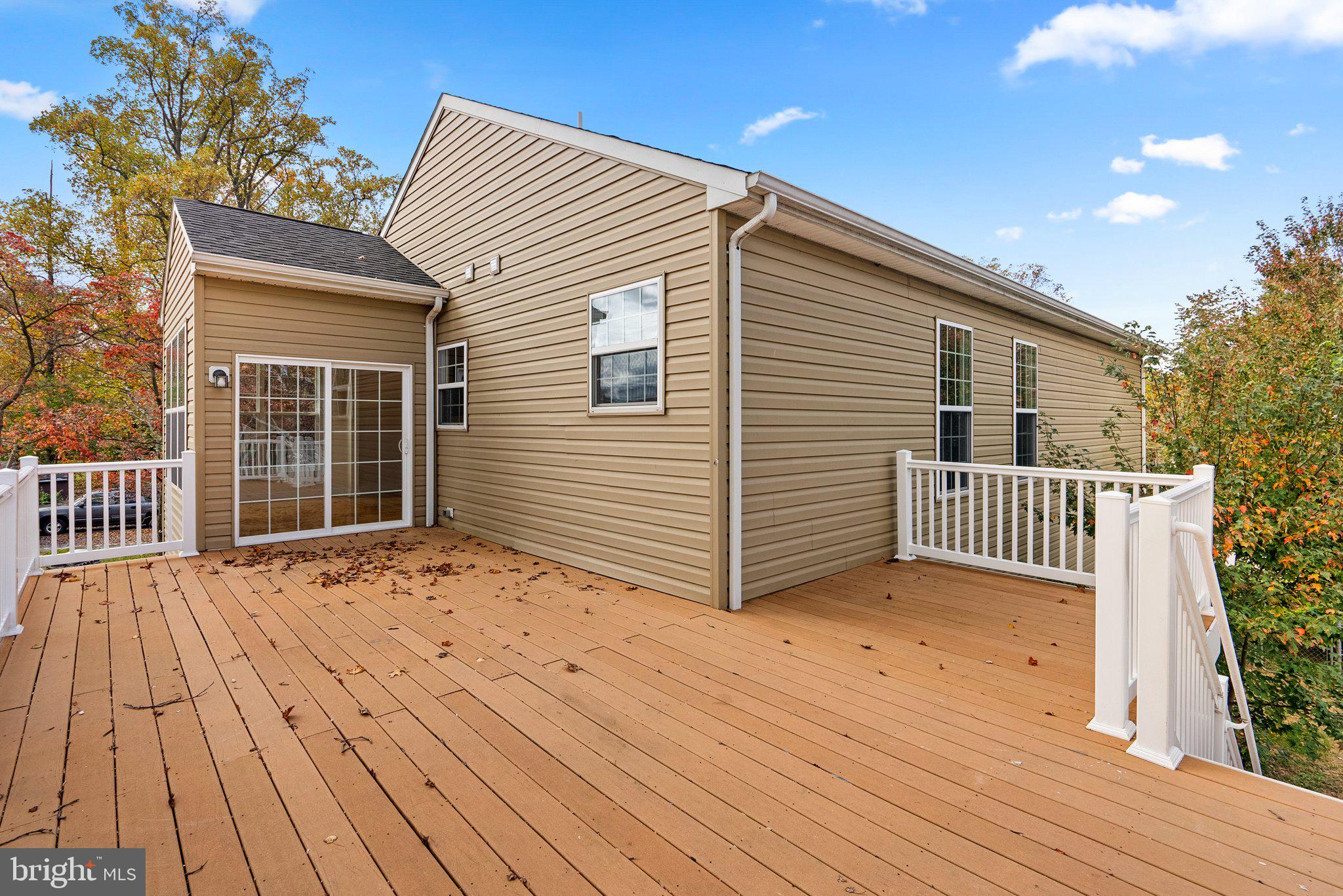 265 Lake Riviera Road Pasadena, MD 21122 - Photo 35 of 37 Deck Views