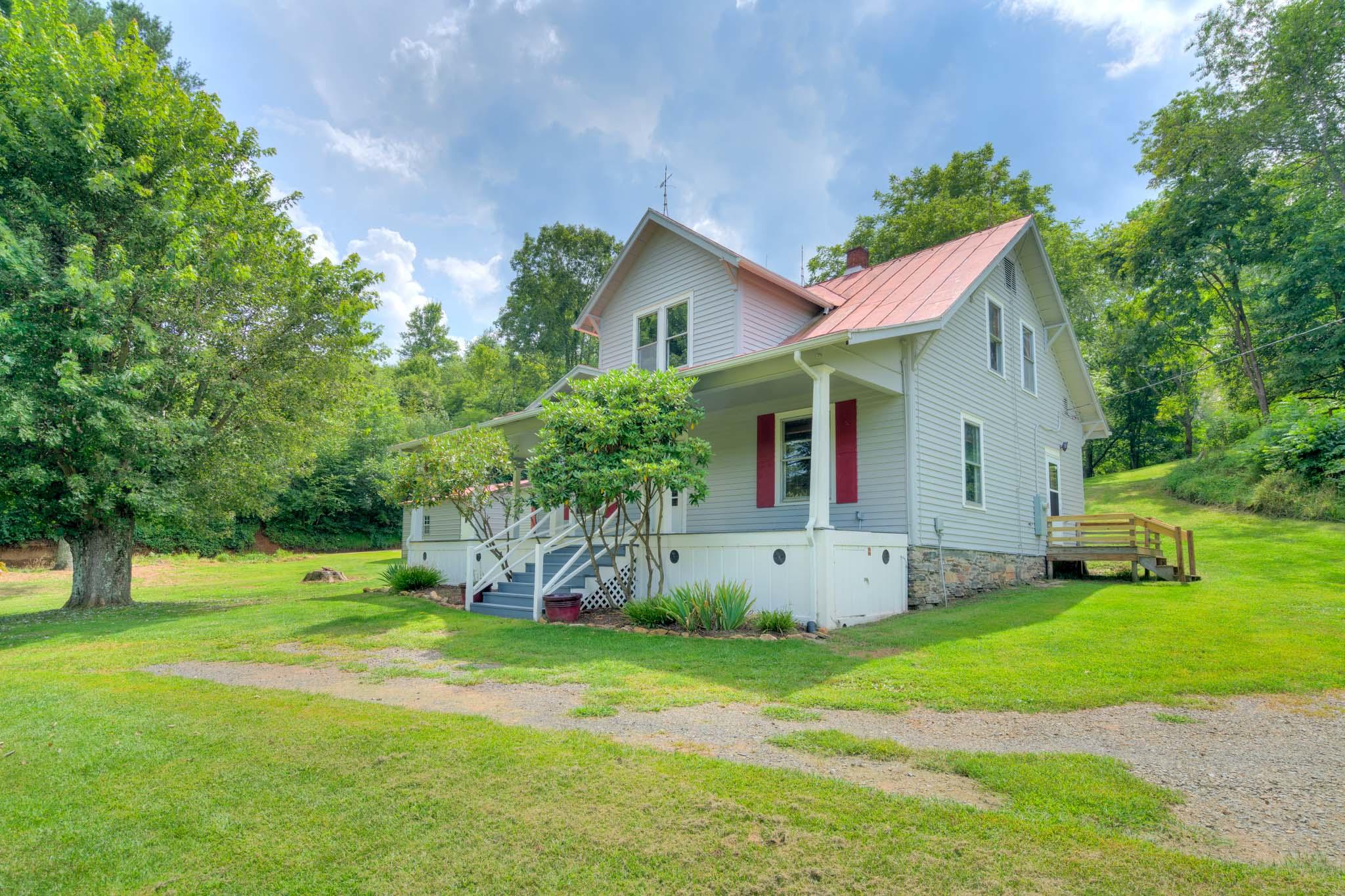 116 Thistle Hill Road Southwest Willis, VA 24380 - Photo 1 of 32 116_ThistleHillRd_Web-3