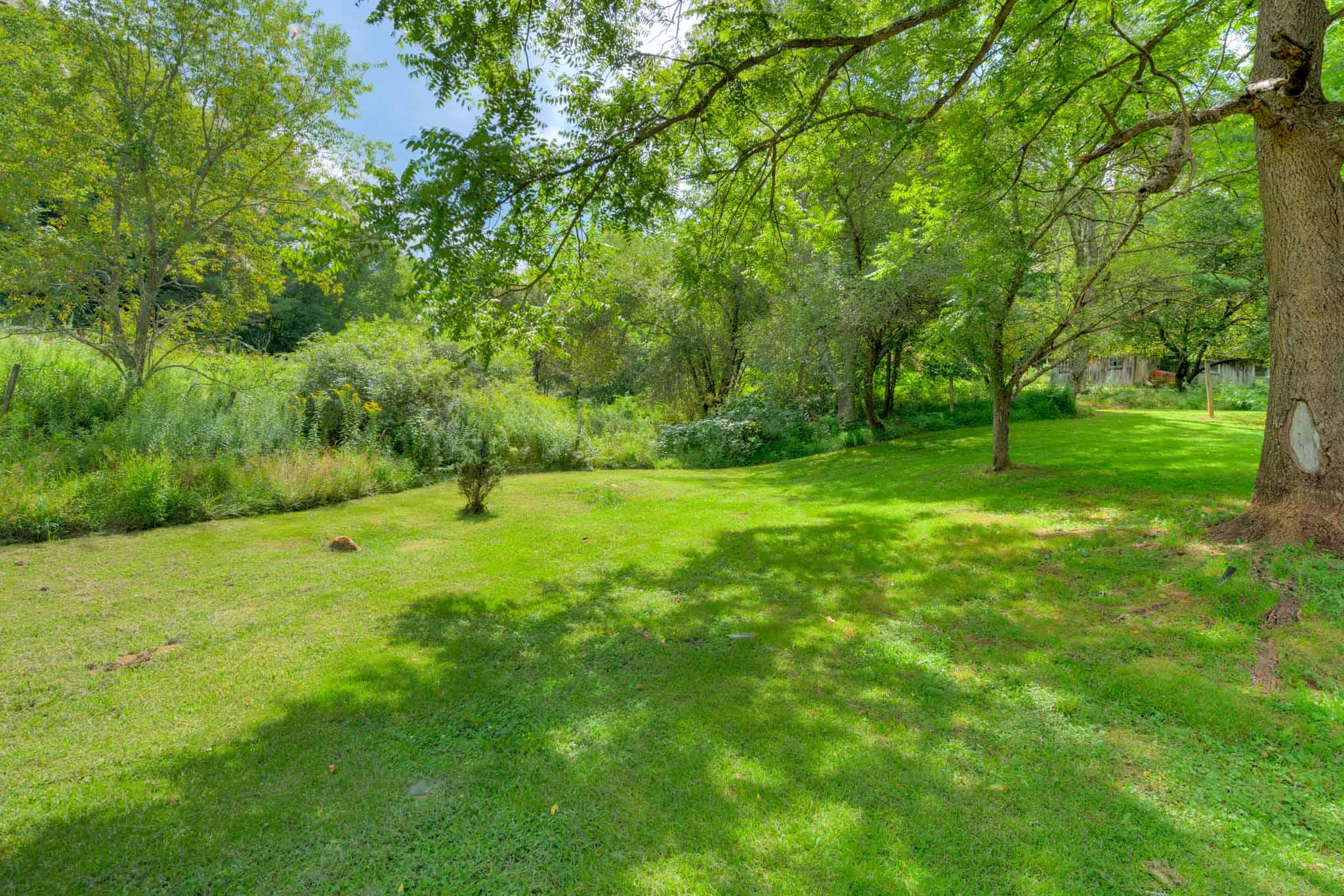 116 Thistle Hill Road Southwest Willis, VA 24380 - Photo 27 of 32 116_ThistleHillRd_Web-28