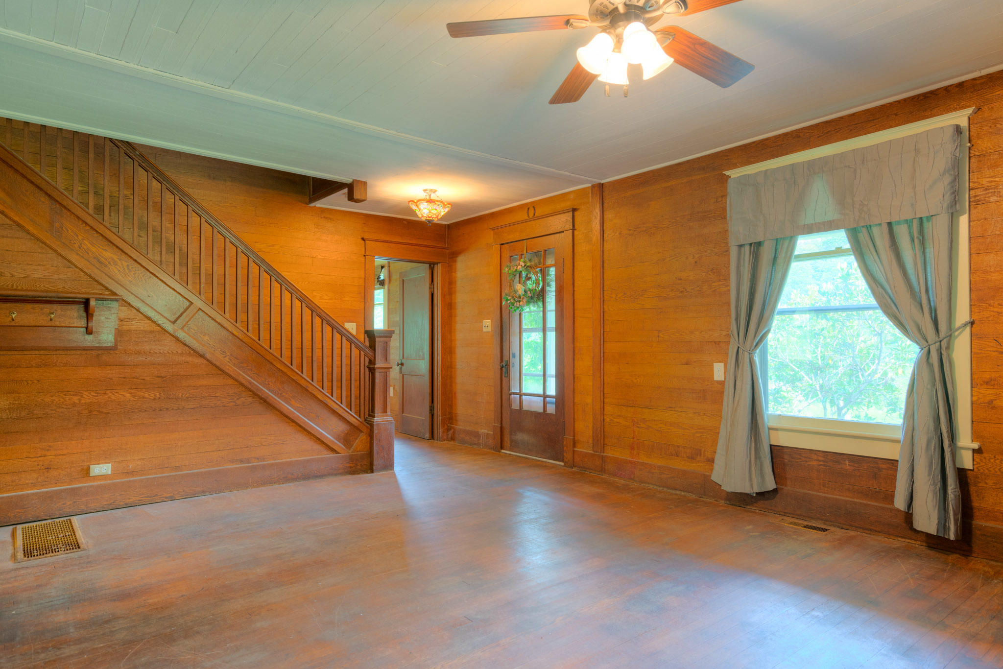 116 Thistle Hill Road Southwest Willis, VA 24380 - Photo 4 of 32 116_ThistleHillRd_Web-4