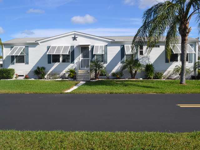 8185 South Street Boca Raton, FL 33433 - Photo 1 of 25 Primary Photo