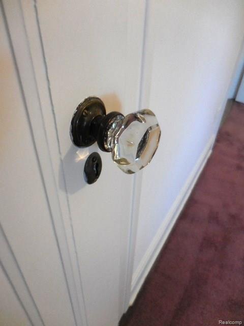 105 Cambridge Boulevard Pleasant Ridge, MI 48069 - Photo 24 of 38 Edited knob.JPG