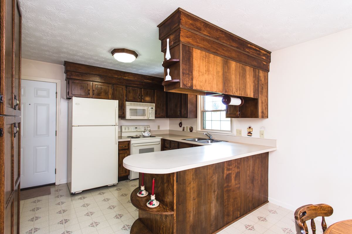 8229 Indian Trail Road Harrisonburg, VA 22802 - Photo 2 of 35 Gallery Image 2