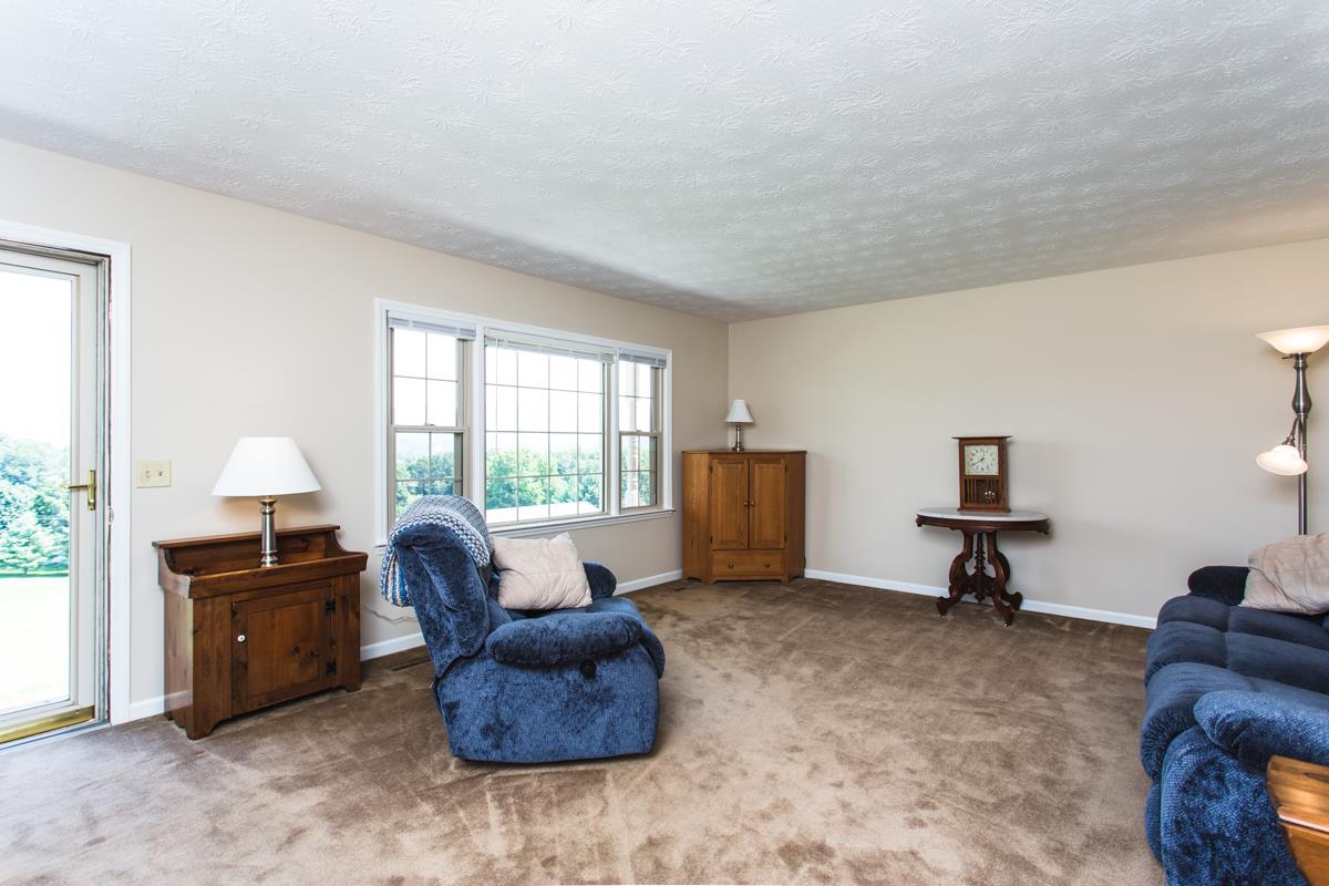8229 Indian Trail Road Harrisonburg, VA 22802 - Photo 4 of 35 Gallery Image 4