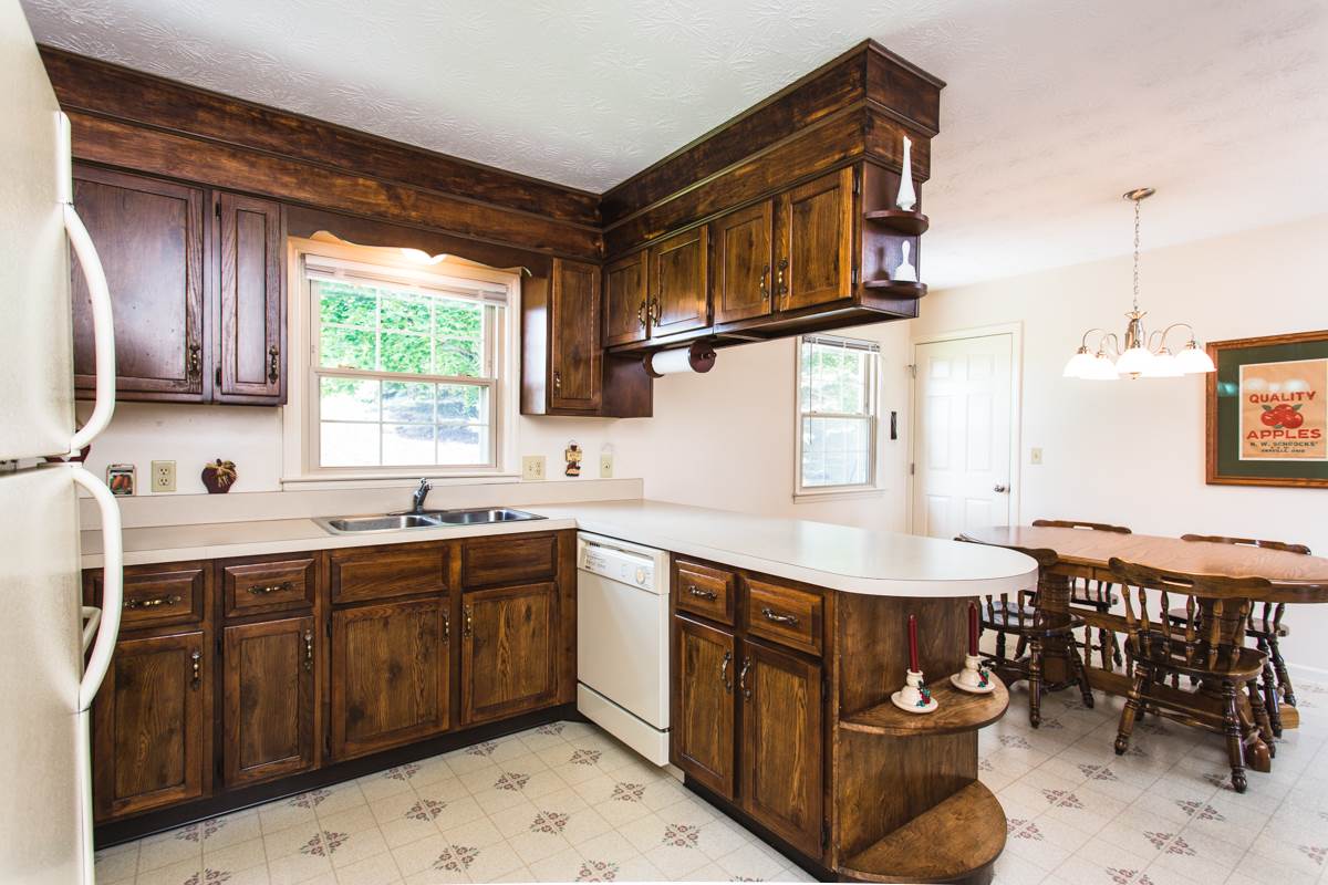 8229 Indian Trail Road Harrisonburg, VA 22802 - Photo 9 of 35 Gallery Image 9
