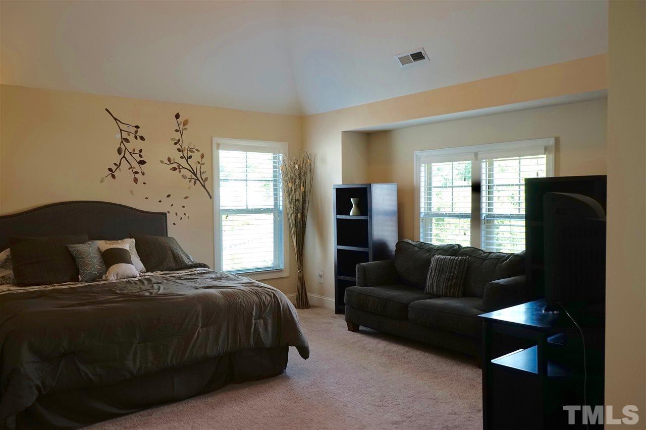 3521 Bloomfield Way Raleigh, NC 27616 - Photo 17 of 25 Gallery Image 17