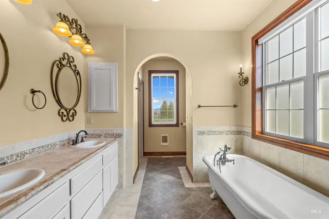 $1,199,000 | 186 Ridgeview Drive, Grangeville, ID 83530