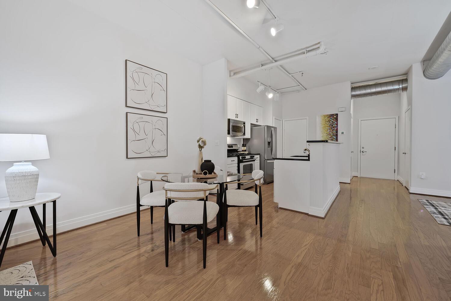 2020 12th Street Northwest, Unit 217 Washington, DC 20009 - Photo 11 of 38 Expansive open dining