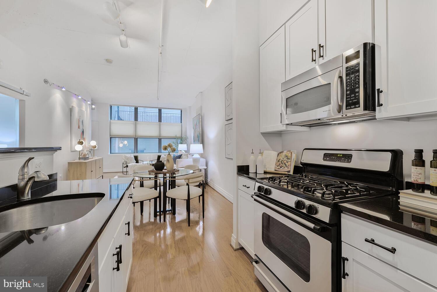 2020 12th Street Northwest, Unit 217 Washington, DC 20009 - Photo 7 of 38 Stainless steel & gas cooking