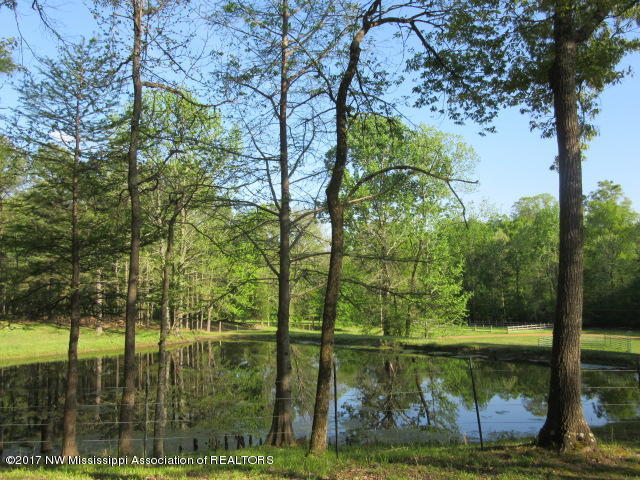 469 CHRISTIAN COLLEGE RD 076