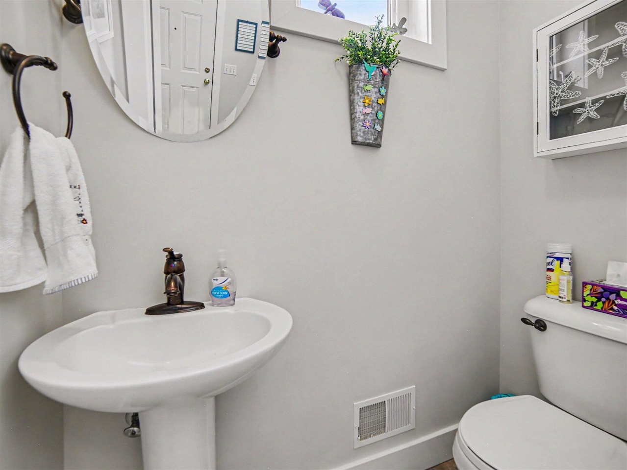 5628 Longbridge Road Pentwater, MI 49449 - Photo 19 of 57 Gallery Image 19