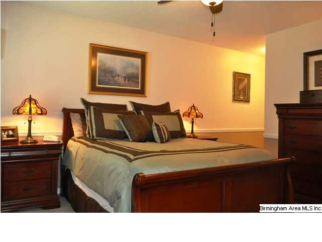 930 5th Court Northwest Alabaster, AL 35007 - Photo 15 of 32