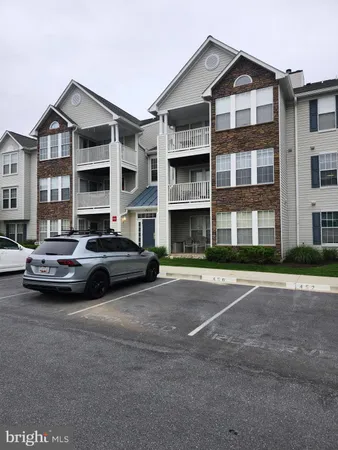 $280,000 | 5601 Avonshire Place, Unit B, Frederick, MD 21703