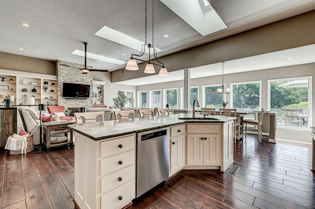 5060 Somerset Lane Columbus, IN 47201 - Photo 11 of 38