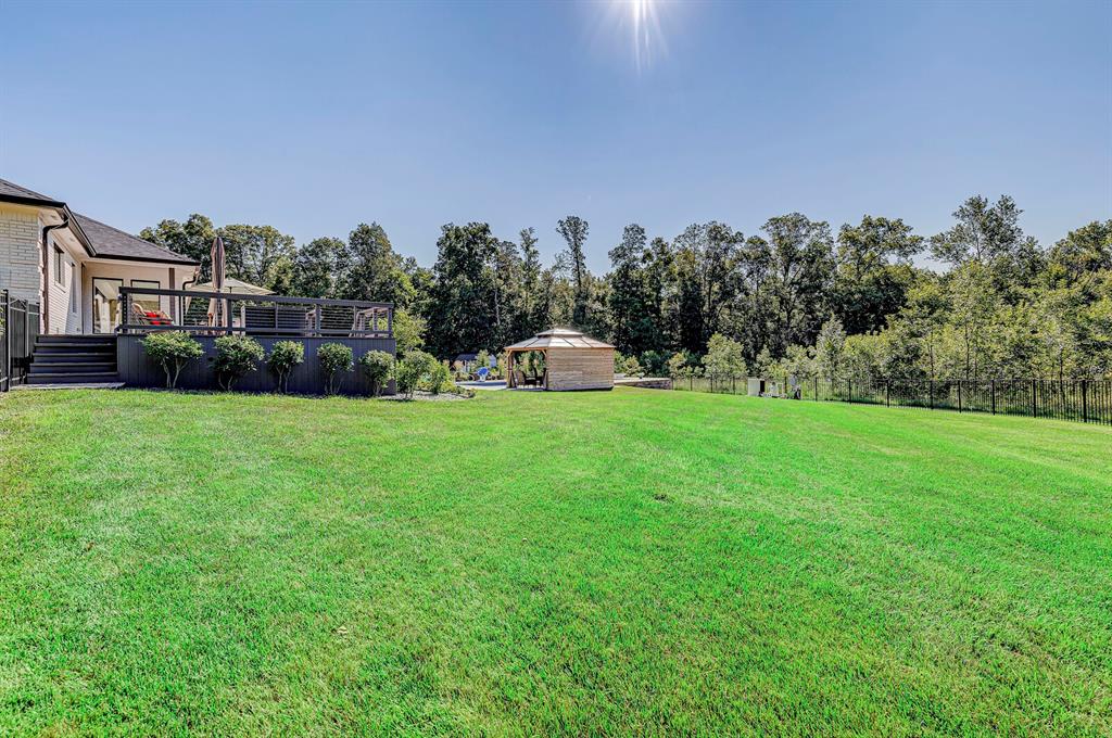 5060 Somerset Lane Columbus, IN 47201 - Photo 4 of 38