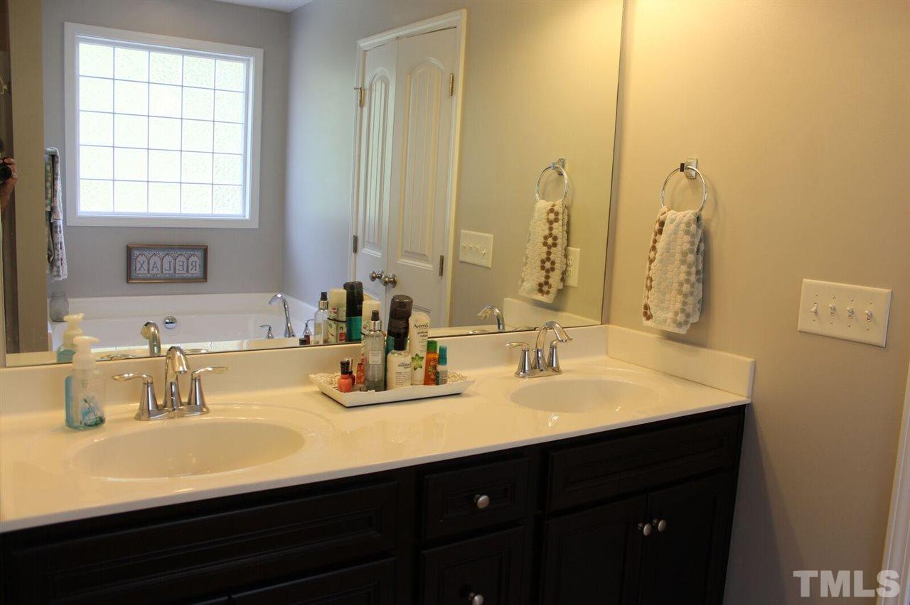 2929 Landing Falls Lane Raleigh, NC 27616 - Photo 14 of 25 Gallery Image 14