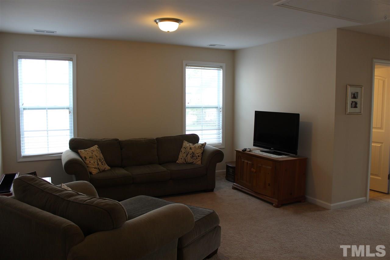2929 Landing Falls Lane Raleigh, NC 27616 - Photo 22 of 25 Gallery Image 22