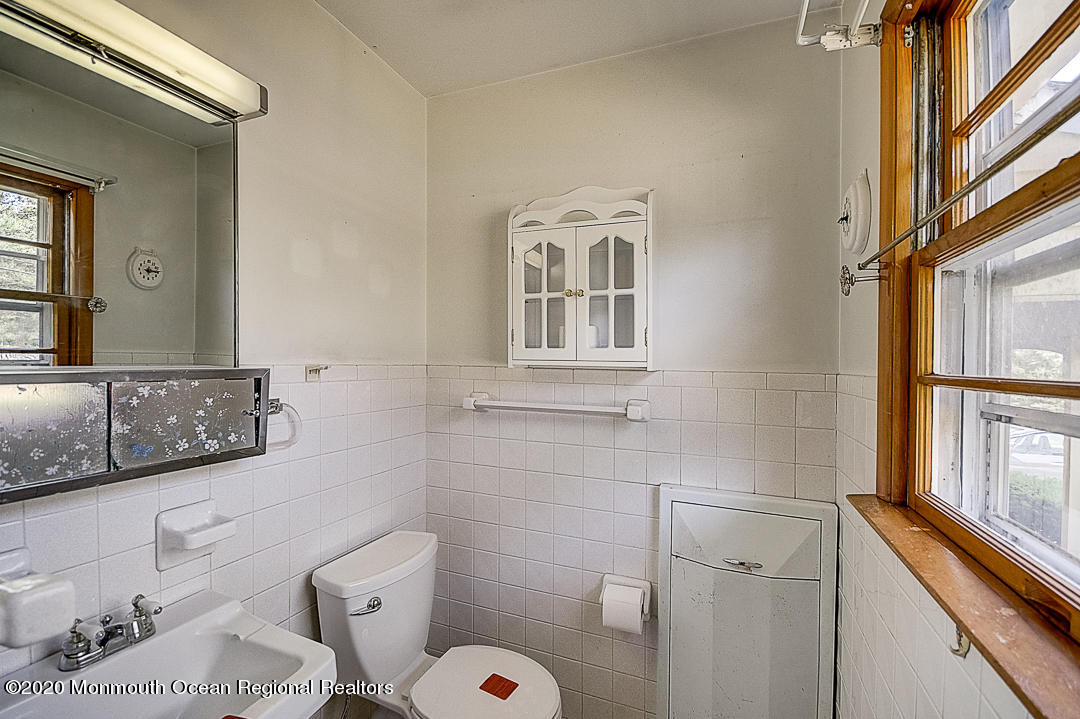 405 Line Road Aberdeen, NJ 07747 - Photo 13 of 33 Line Rd MLS-24